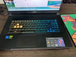 MSI Katana 17. 17.3", 2,4����, ��� 16 ��, ���� 1 000���, WiFi: 1, Bluetooth: 1, ����������� �� 10��. ����