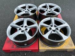Chevrolet. 8.0/9.0x20", 5x120, ET35/40,  65,0. 