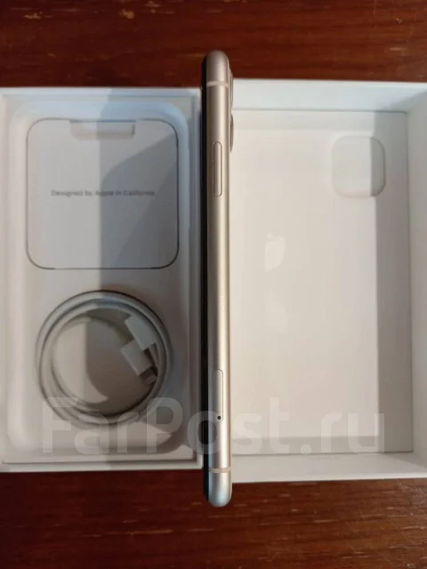 Apple iPhone 11. �/�, 64 ��, �����, 4G LTE, ����������, NFC ����
