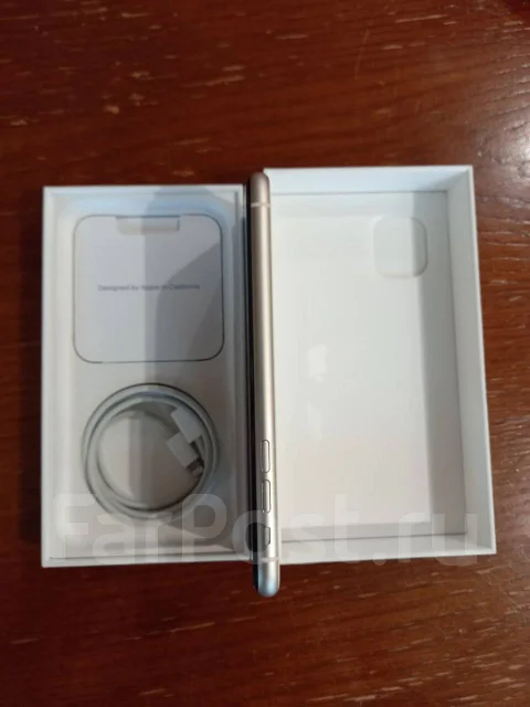 Apple iPhone 11. �/�, 64 ��, �����, 4G LTE, ����������, NFC ����