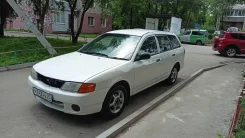Mazda Familia. ��������, ��������, 1.3 (87��.�.), ������, 310 000����. �� ����