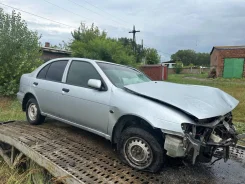 Nissan Pulsar ����