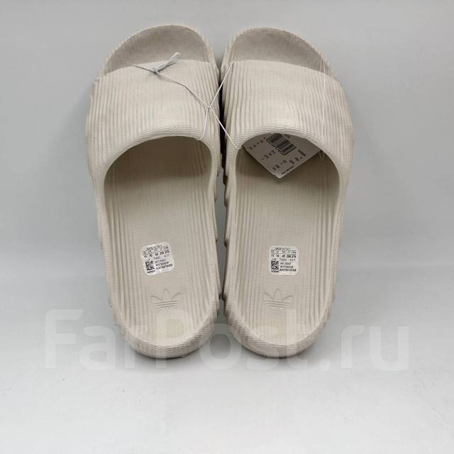 Adilette prezzo best sale