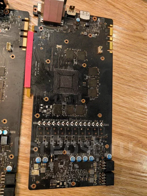 GeForce GTX 1070 ����
