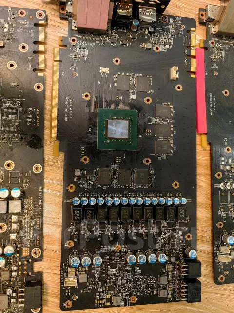 GeForce GTX 1070 ����