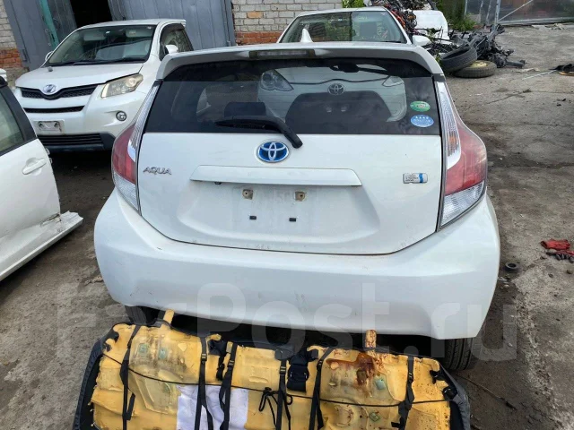 Toyota Aqua. NHP10, 1NZFXE ����