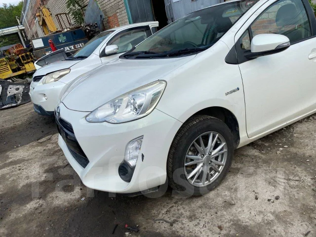 Toyota Aqua. NHP10, 1NZFXE ����