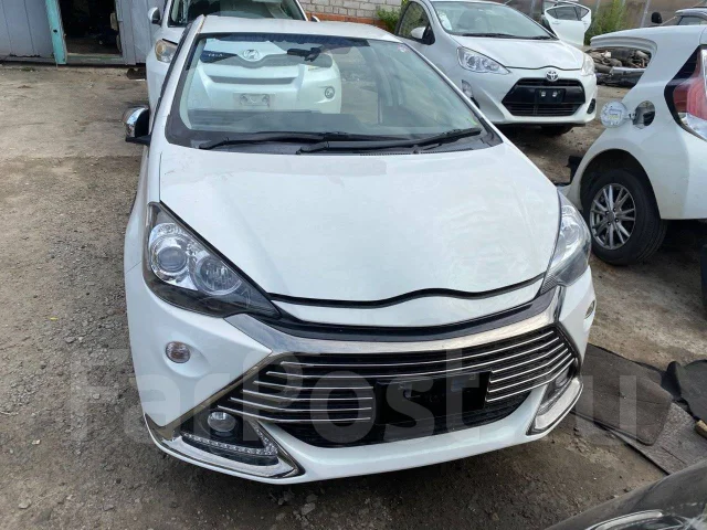 Toyota Aqua. NHP10, 1NZFXE ����