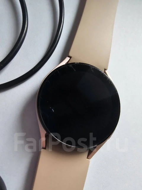 Samsung Galaxy Watch4 ����