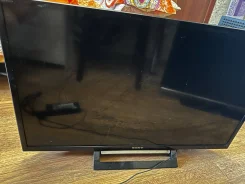 Sony KDL-32R413. LED ����