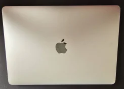 Apple MacBook Pro 13 2018. 13.3", 2,4����, ��� 16 ��, ���� 256���, WiFi: 1, Bluetooth: 1, ����������� �� 5��. ����