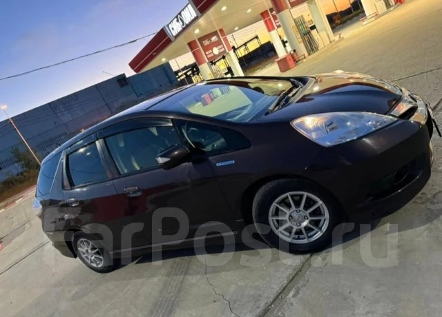 Honda Fit Shuttle. ��������, ��������, 1.3 (88��.�.), ������, 117����. �� ����