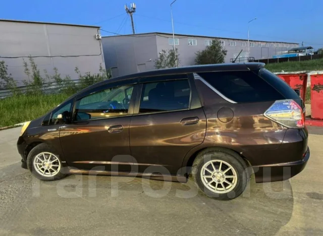 Honda Fit Shuttle. ��������, ��������, 1.3 (88��.�.), ������, 117����. �� ����