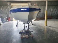 Crownline. 2003 ���, ����� 6,18��., ��������� ������������, 250��.�. ����