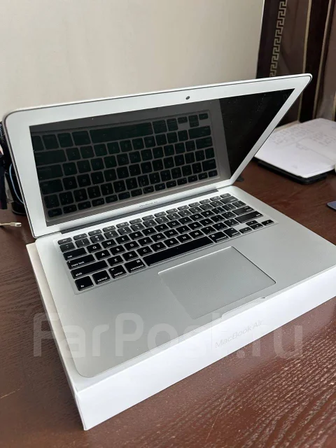 Apple MacBook Air 13 2017 Mid. 13", 1,8����, ��� 8 ��, ���� 128���, WiFi: 1, Bluetooth: 1 ����