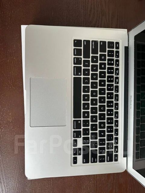 Apple MacBook Air 13 2017 Mid. 13", 1,8����, ��� 8 ��, ���� 128���, WiFi: 1, Bluetooth: 1 ����