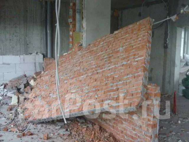 Демонтаж штукатурки, стен, построек, зданий, полов. Вывоз мусора в ...