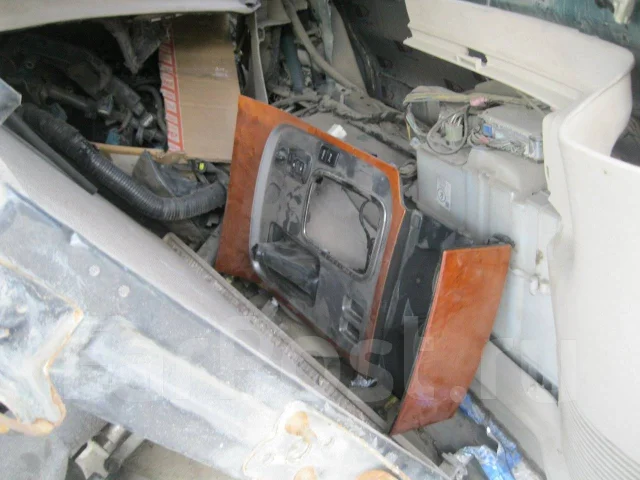 Toyota Land Cruiser Cygnus. UZJ100, 2UZ ����