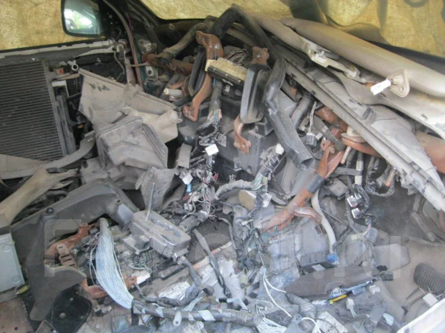 Toyota Land Cruiser Cygnus. UZJ100, 2UZ ����