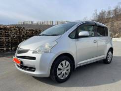 Toyota Ractis.   