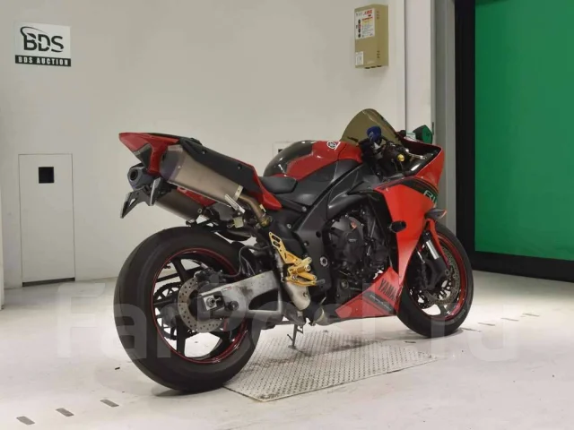 Yamaha YZF-R1, 2017, 999 куб. см. 4х тактный, без пробега, исправен, 35 ...