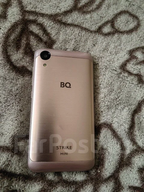 BQ BQ-4072 Strike Mini. �/�, 8 ��, �������, 3G ����