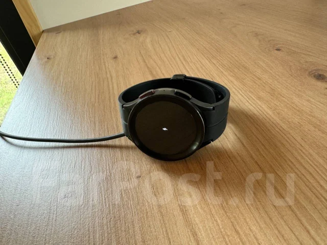 Samsung Galaxy Watch5 Pro. GPS, NFC, IP67, IP68 ����