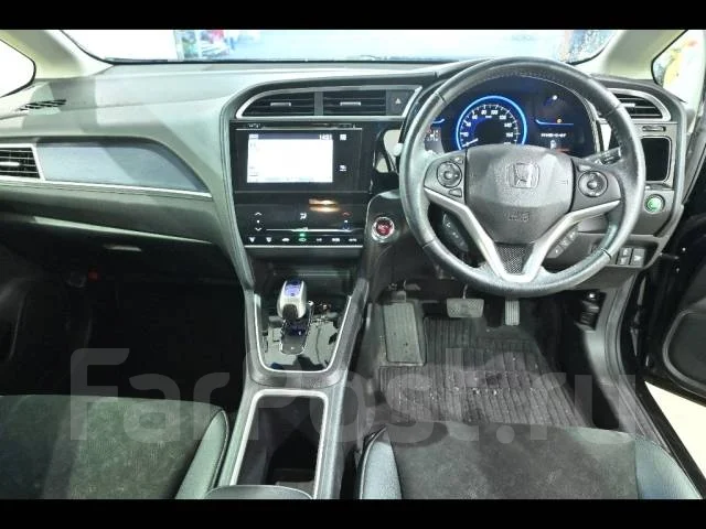 Honda Shuttle. GP7, LEB ����