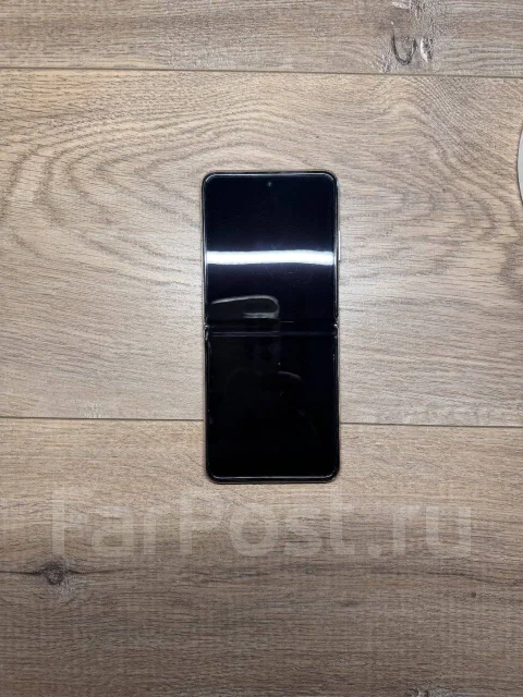 Huawei P50 Pocket. �/�, 512 ��, �������, 3G, 4G LTE, NFC ����