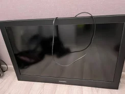 ����� ����