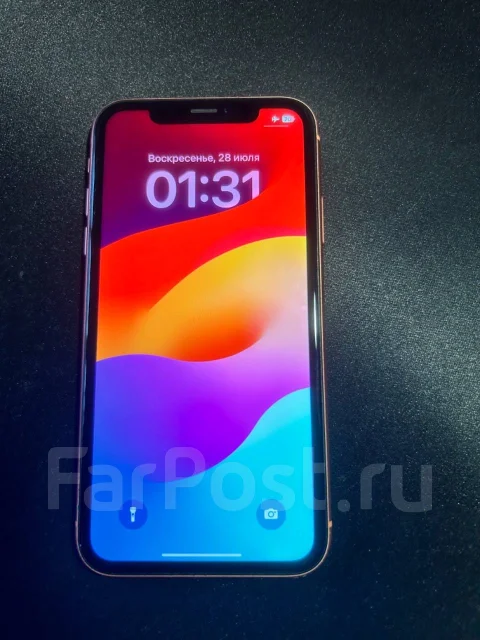 Apple iPhone Xr. �/�, 64 ��, �������, 3G, 4G LTE, NFC ����