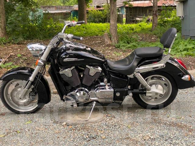 Vtx 1800 chopper hotsell