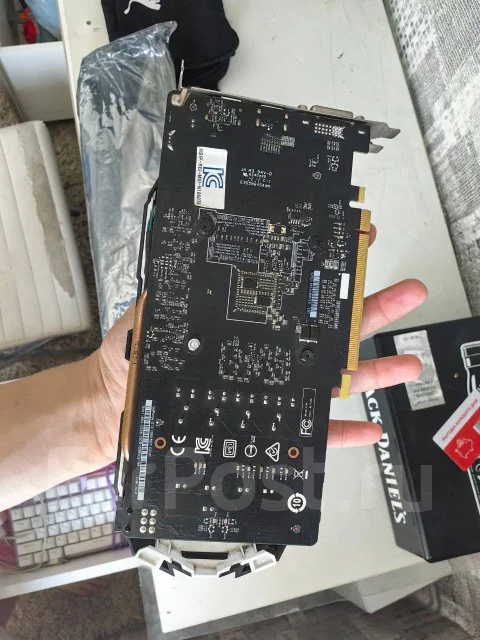 GeForce GTX 1060 ����