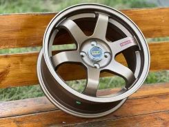 RAYS Volk Racing TE37. 7.0x16", 4x100, ET35, �� 73,1���. ����