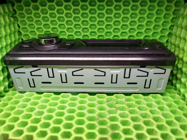 Soundmax SM-CCR3057F ����