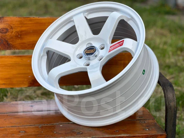 RAYS Volk Racing TE37. 8.0x17", 5x100, ET35, �� 73,1���. ����