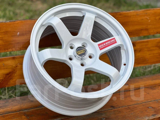 RAYS Volk Racing TE37. 8.0x17", 5x100, ET35, �� 73,1���. ����