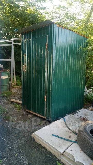 Туалет уличный железный, б/у, в наличии. Цена: 18 000₽ во Владивостоке