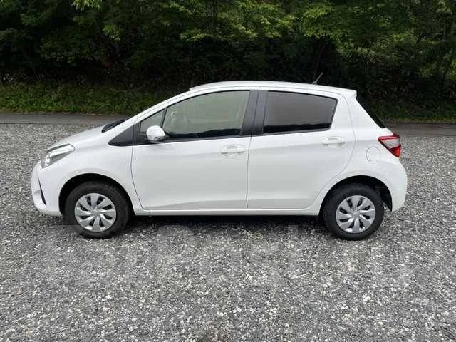 Toyota Vitz. ��������, ��������, 1.3 (99��.�.), ������, �/�. ��� ����� �� ������������ ����