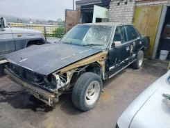 Nissan Gloria. HY30, LD28 ����