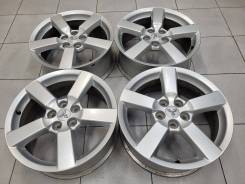 Mitsubishi. 7.0x18", 5x114.3, ET38,  67,1. 