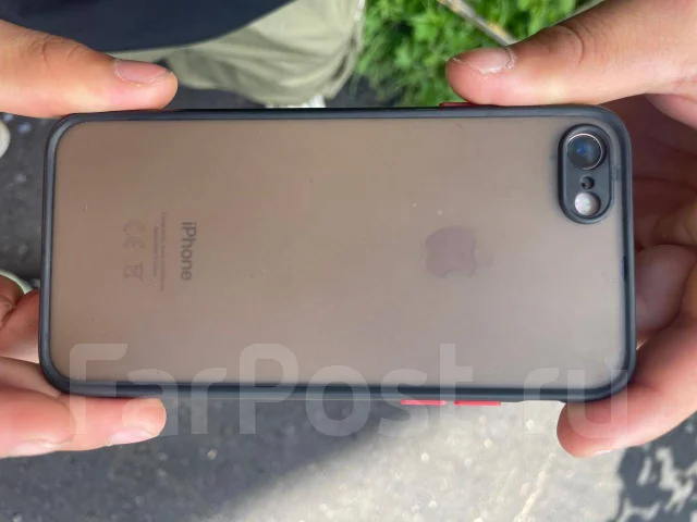 Apple iPhone 8. �/�, 64 ��, �������, 4G LTE ����