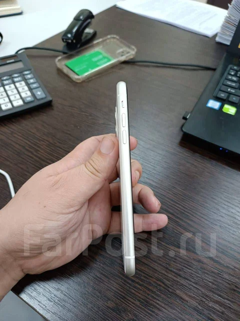 Apple iPhone 11. �/�, 64 ��, �����, 3G, 4G LTE, 5G, Dual-SIM, ����������, NFC ����