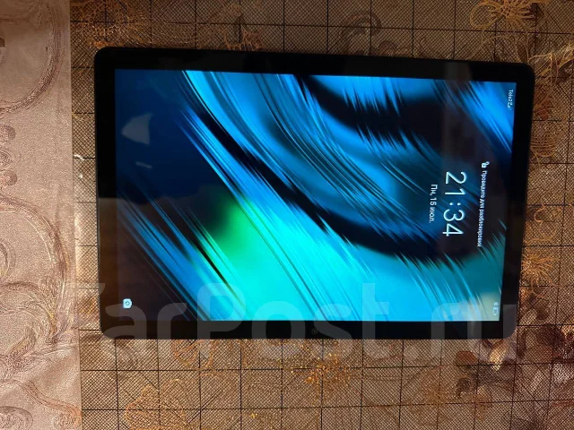 Honor Pad X8. ������ 64 �� ����