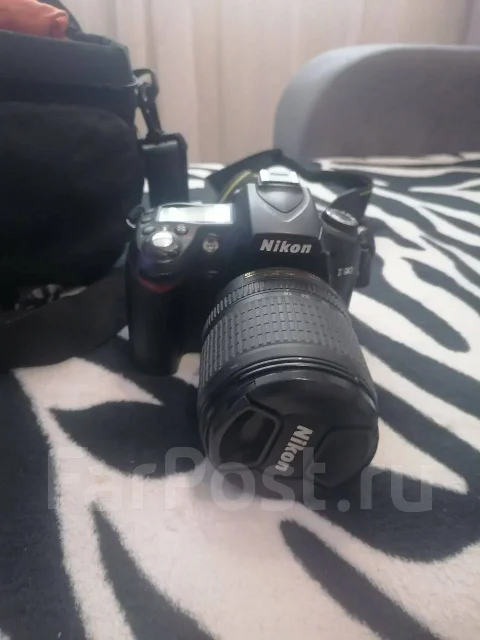 Nikon D90 ����