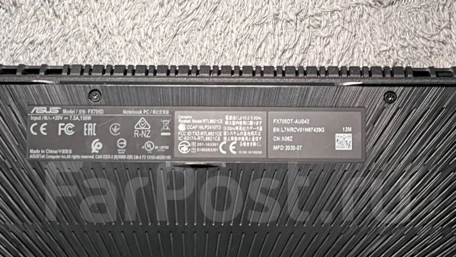 Asus TUF Gaming FX705DT. 17.3", 2,1����, ��� 8 ��, ���� 512���, WiFi: 1, Bluetooth: 1, ����������� �� 5��. ����