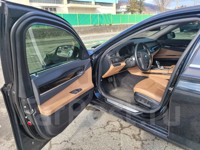 BMW 7-Series ����