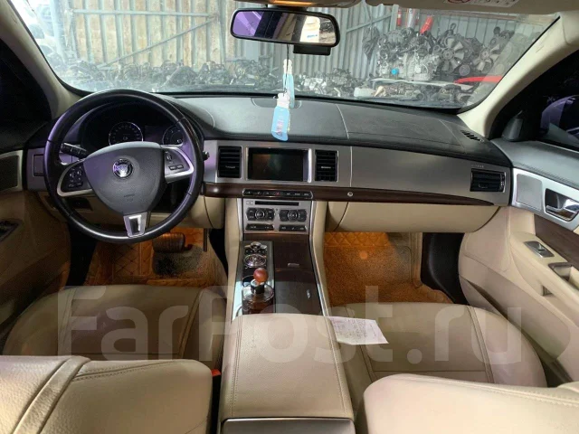 Jaguar XF ����