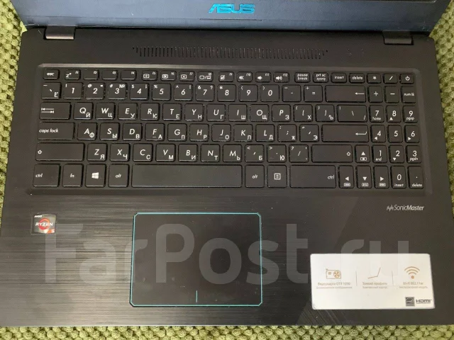 Asus VivoBook M570DD. 15.6", 2,1����, ��� 12 ��, ���� 700���, WiFi: 1, Bluetooth: 1, ����������� �� 4��. ����