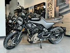 Husqvarna Svartpilen 401. 400����. ��., ��������, ���������, ������ �� �� ����